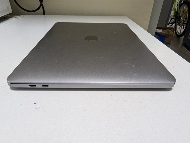 Apple a2338 macbook pro 13,3" m1 8-gpu/ ram8gb/ ssd256gb/ retina, truetone, touch bar Код:01-201101390. Зображення 11
