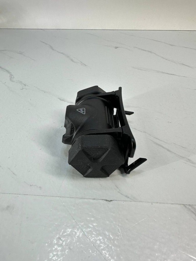 Дешиво Varta indestructible h20 pro с ломбарда
