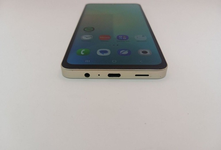 Розпродаж Samsung galaxy a06 4/128gb, продавець Техноскарб