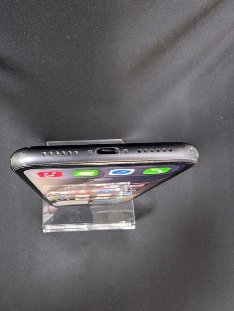 Apple iphone 11 64gb Код:01-201150175. Изображение 6
