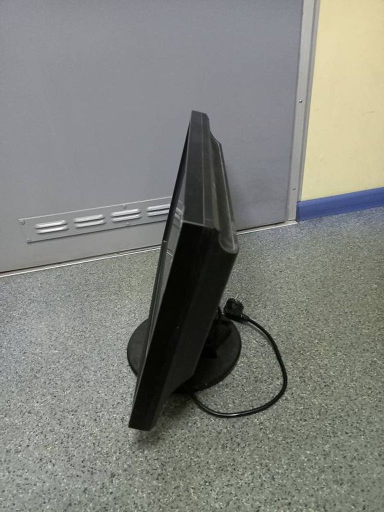 Розпродаж Asus vw 193, продавець Техноскарб