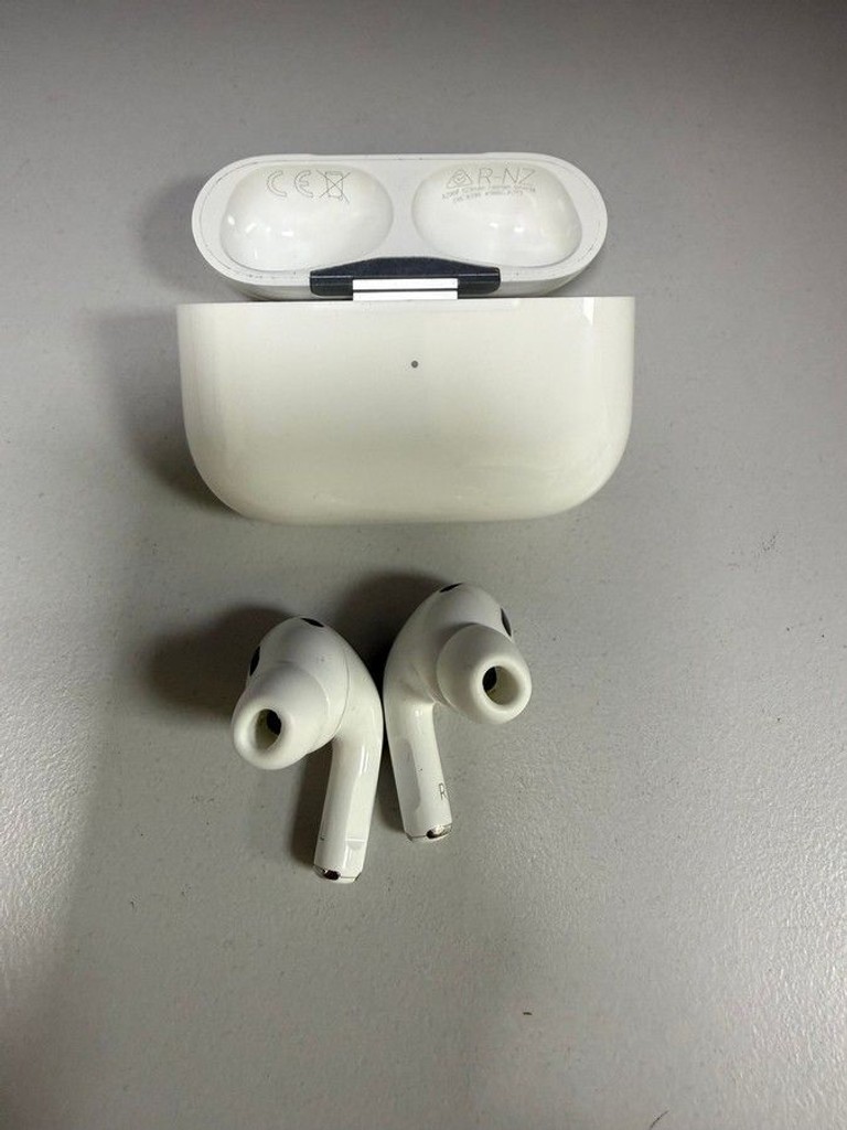 Розпродаж Apple airpods pro 2nd generation with magsafe charging case usb-c, продавець Техноскарб