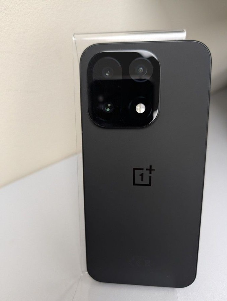 Дешево Oneplus 15 16/512GB Purple з ломбарду