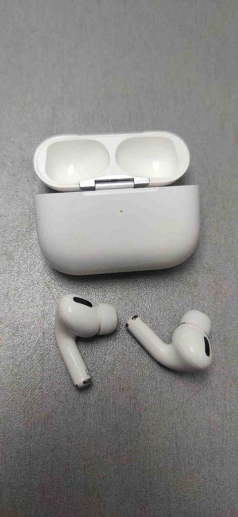 Дешево Apple AirPods Pro з ломбарду