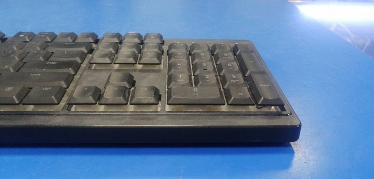 Дешиво Razer Ornata V3 X UKR (RZ03-04471900-R371) с ломбарда