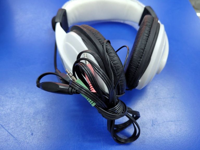 Объявление Gryphon 750 Б/У