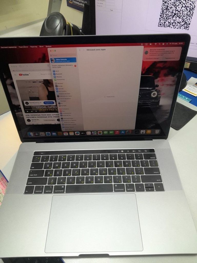 Купить Apple macbook pro a1990/ екр 15.4 core i7 2,6ghz/ram16gb/ssd500gb/amd pro 560x 4gb/retina, touch bar Б/У