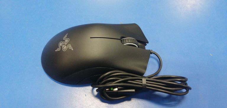 Купить Razer deathadder essential rz01-03850100 Б/У
