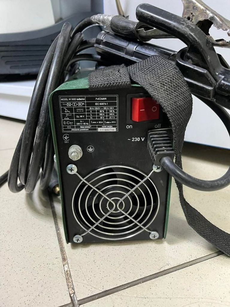 Оголошення Nowa w 300 d Б/У