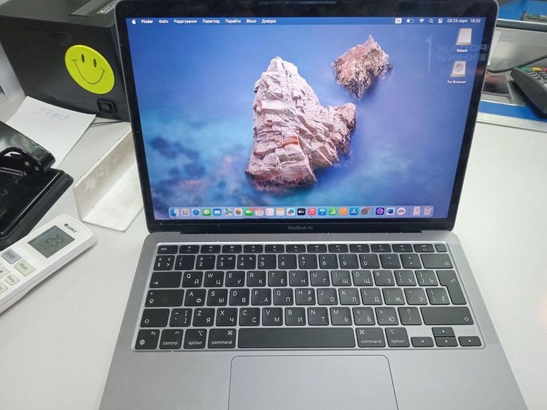 Купити Apple MacBook Air 13'' Late 2020 Б/У