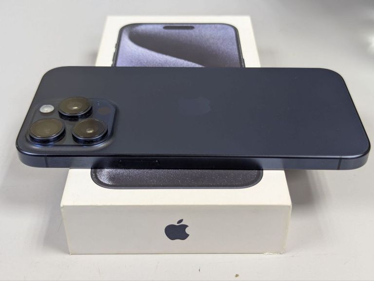 Apple iPhone 15 Pro Max 256GB Blue Titanium (MU7A3) Код:01-200786392. Зображення 8