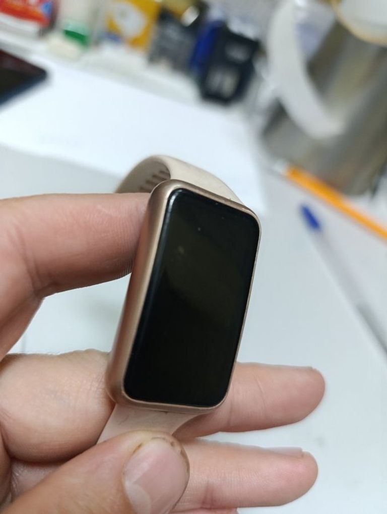 Дешиво Huawei band 7 с ломбарда