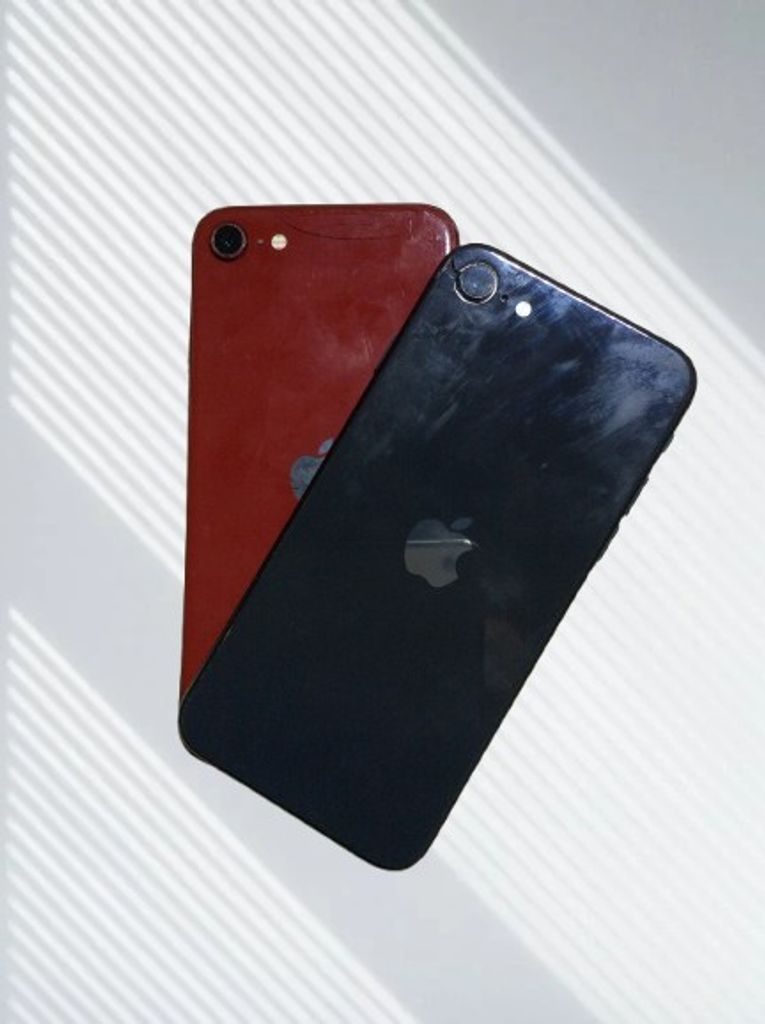 Купить Apple iPhone SE 2022 128GB Midnight (MMX83) Б/У