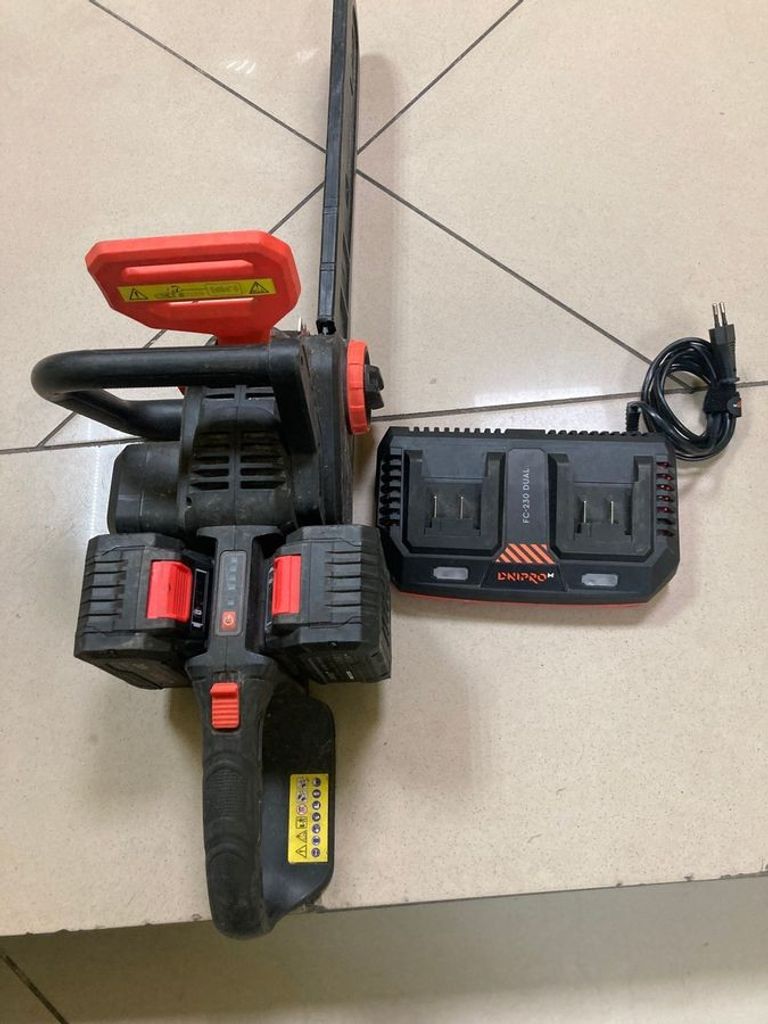 Купити Dnipro-M dhr-202bc ultra 2акб 6ah/ 1акб 8ah/ зп Б/У