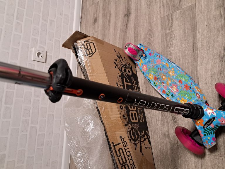 Объявление Самокат детский для мальчика и девочки - Best Scooter Б/У