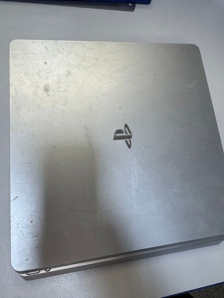 Дешево Sony playstation 4 slim 500gb з ломбарду