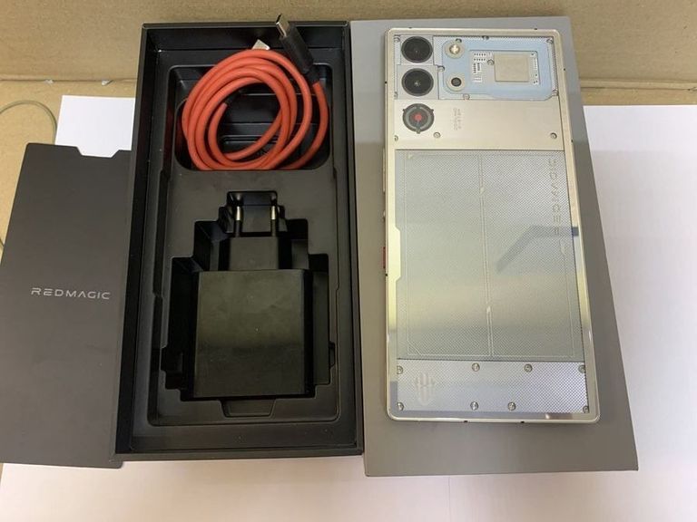 Объявление Zte redmagic 10 pro 16/512gb Б/У