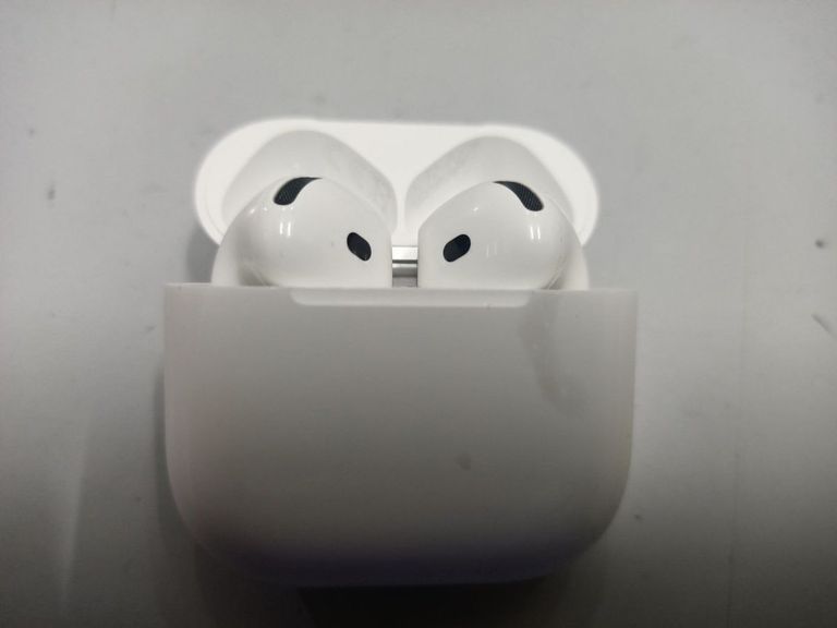 Распродажа Apple airpods 4 with active noise cancellation, продавец Техноскарб