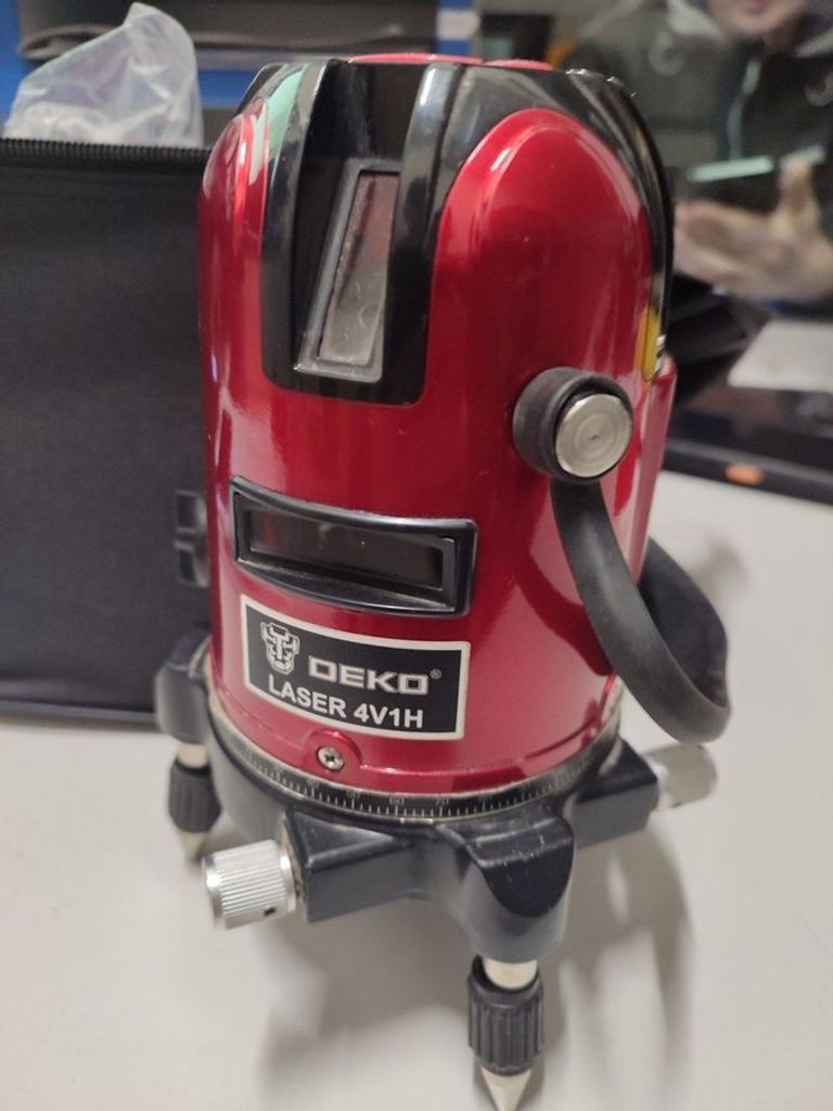 Оголошення Deko laser 4v1h Б/У