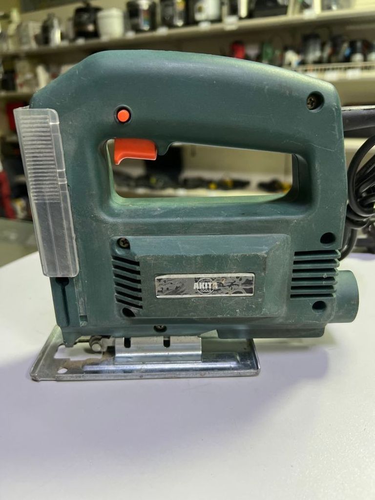 Розпродаж Akita m1q-55, продавець Техноскарб