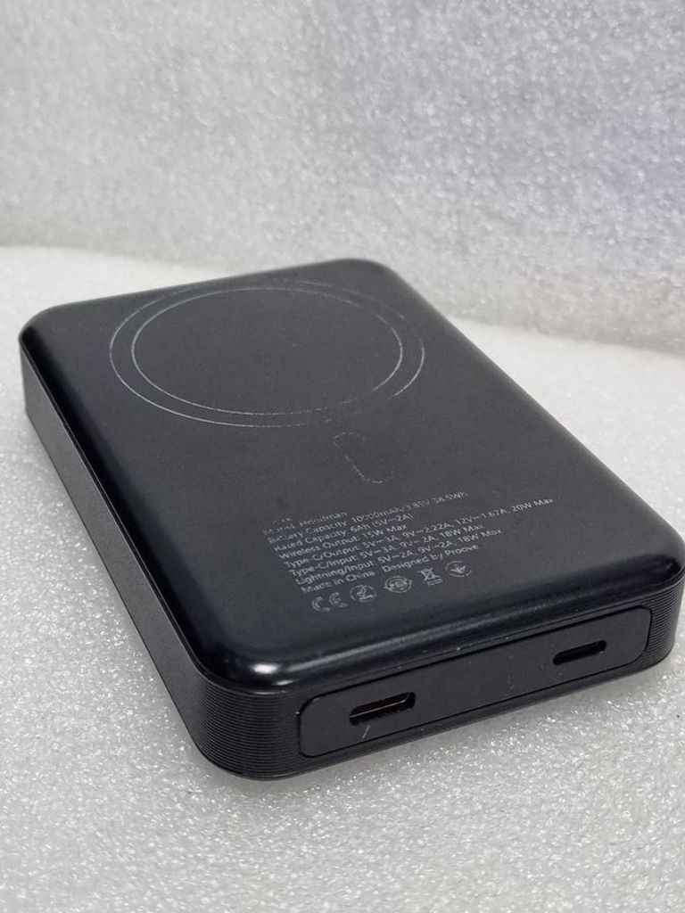 Оголошення Proove Hoodman Magnetic 10000mAh 20W Gray Б/У