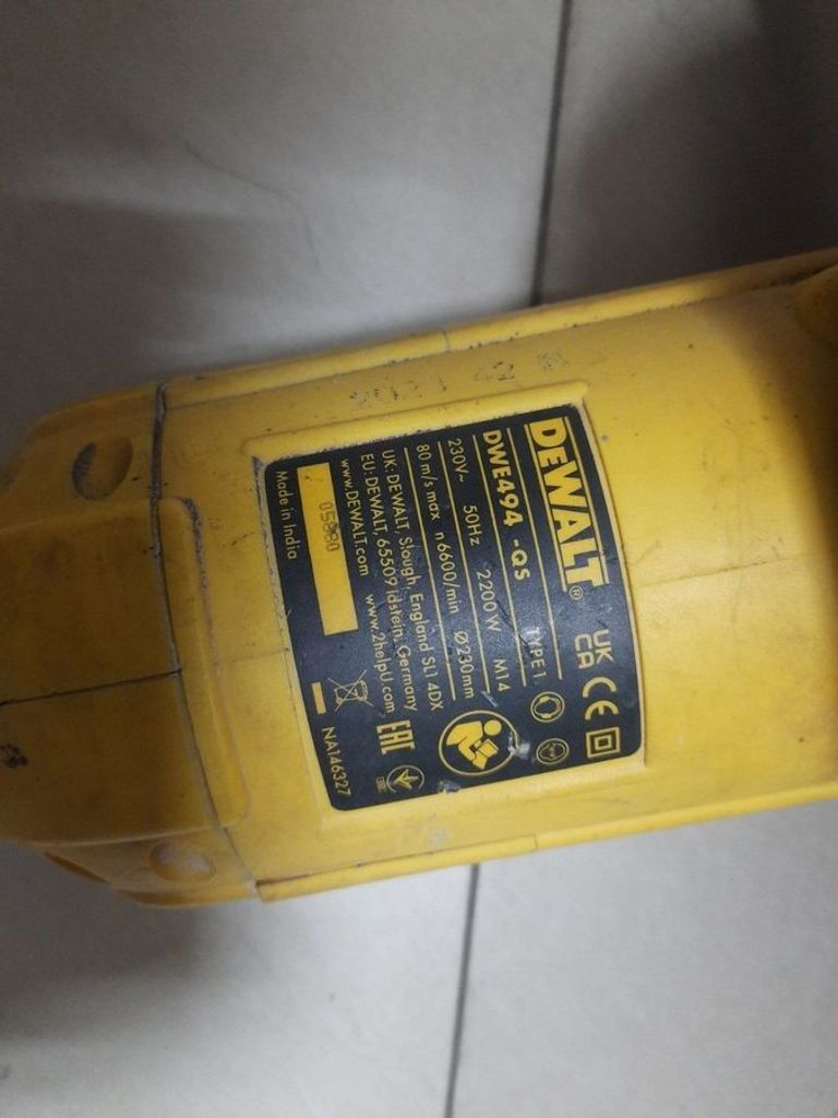 Купити Dewalt DWE494 Б/У
