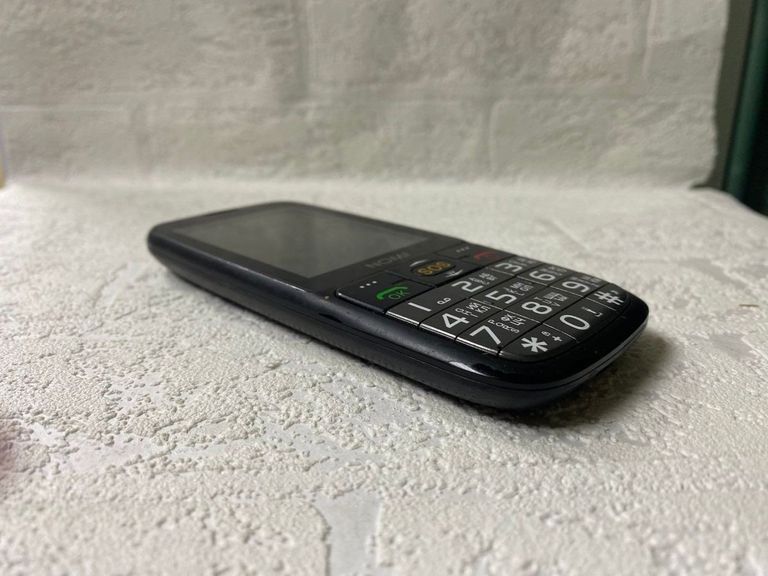 Дешево Nomi i281 Black з ломбарду