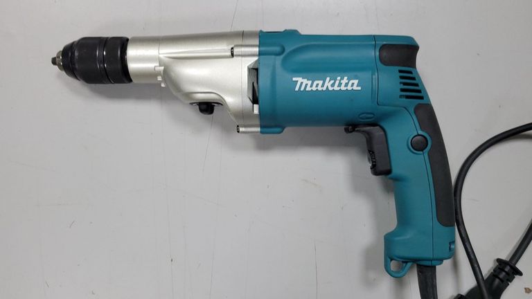 Купити Makita HP2051 Б/У