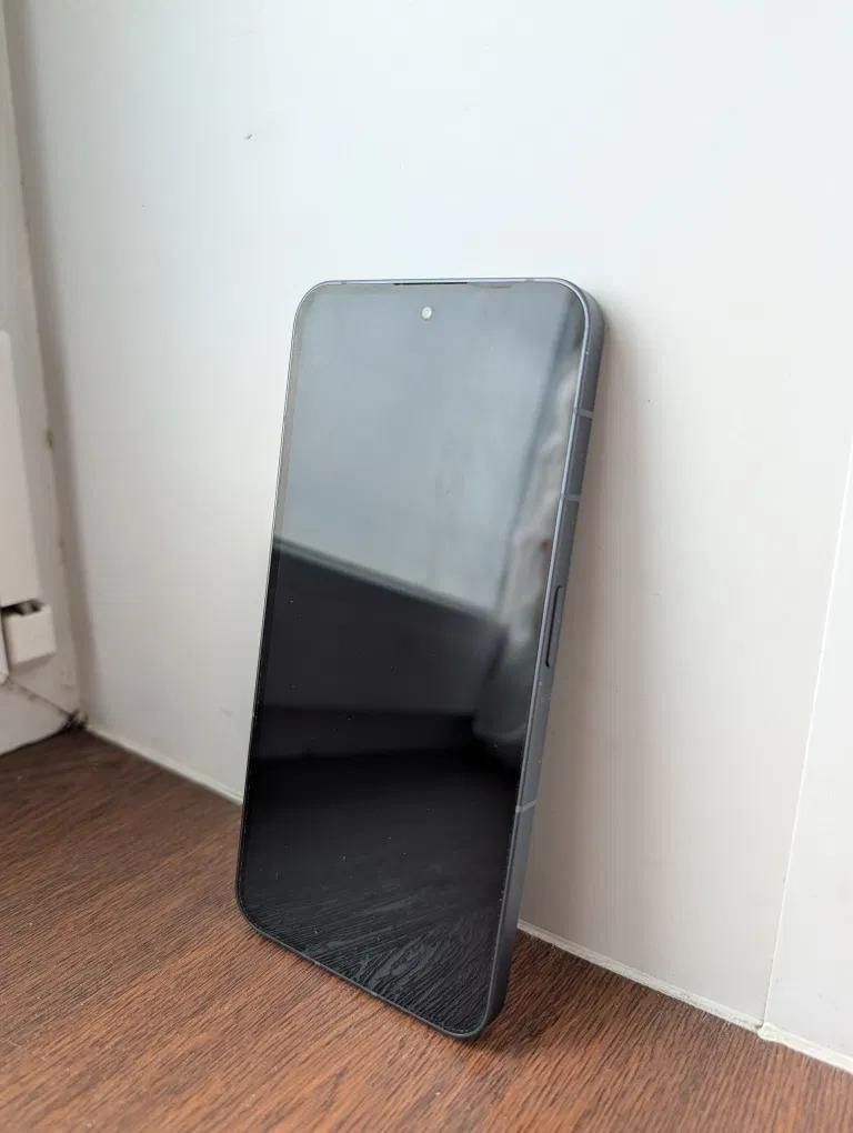 Объявление Nothing Phone 2 12/256GB ремонт/запчастини Б/У