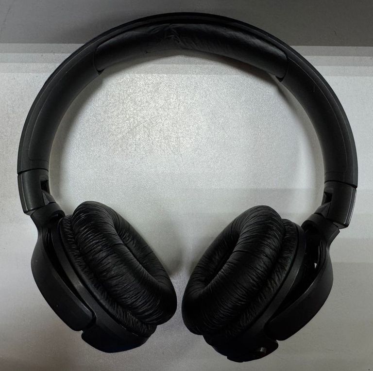 Купити Jbl tune 570bt Б/У