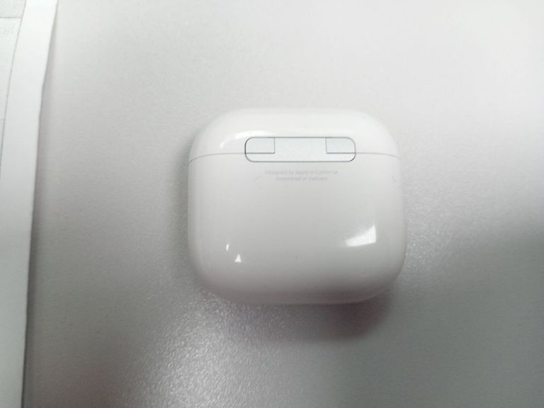 Купити Apple airpods 4 Б/У