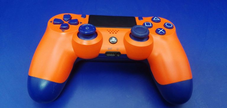 Оголошення Sony dualshock 4 Б/У