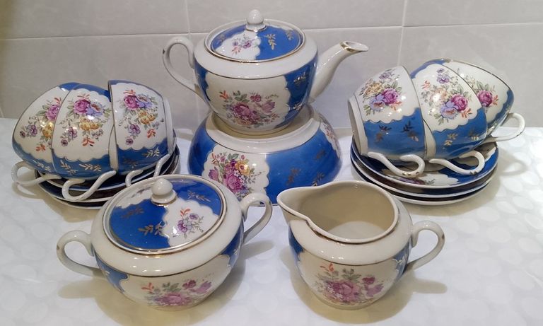 Купить "ЖОРЖИНИ" на 6 персон.  ВІНТАЖ Б/У