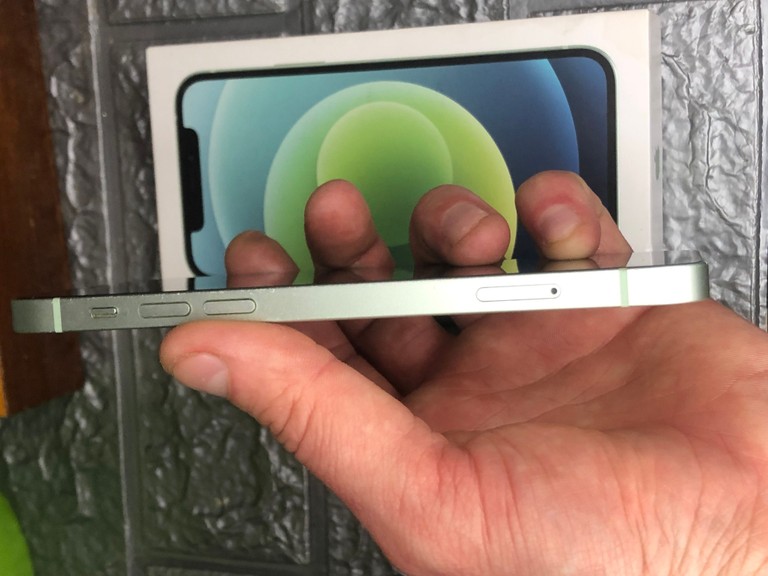 Apple iPhone 12 64GB Green (MGJ93/MGHA3) Код:null. Зображення 4