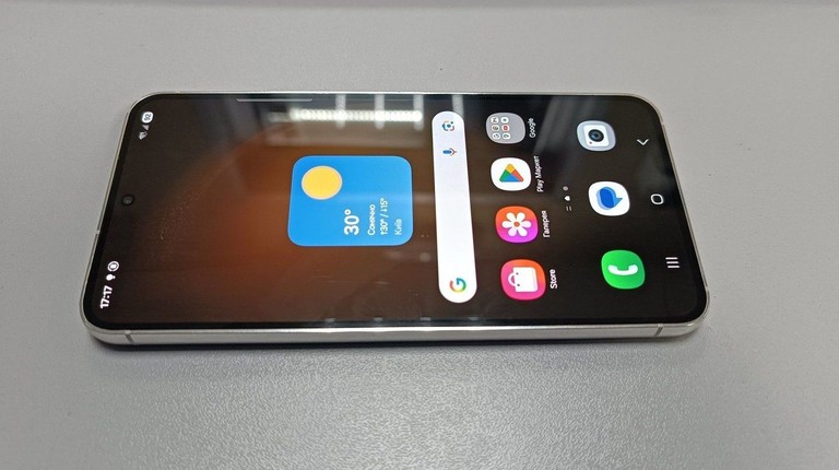 Дешево Samsung galaxy s23 8/256gb з ломбарду