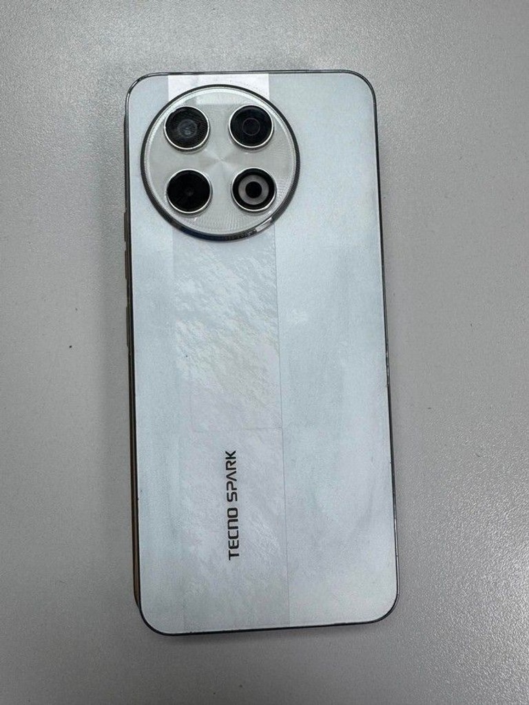 Оголошення Tecno spark 30 pro kl7 8/256gb Б/У