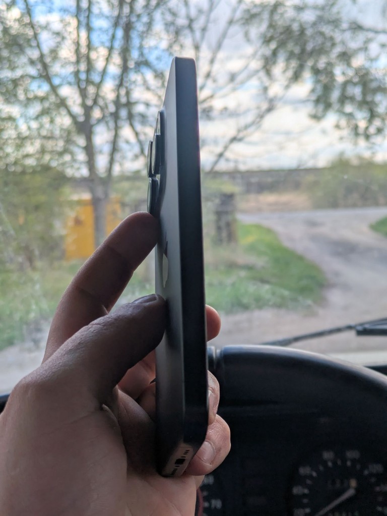 Купить Apple iPhone 15 Pro Max 256GB Black Titanium (MU773) Б/У