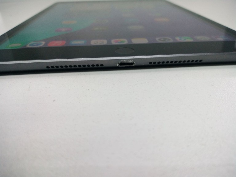 Оголошення Apple ipad 10.2 2021 wi-fi 64gb Б/У