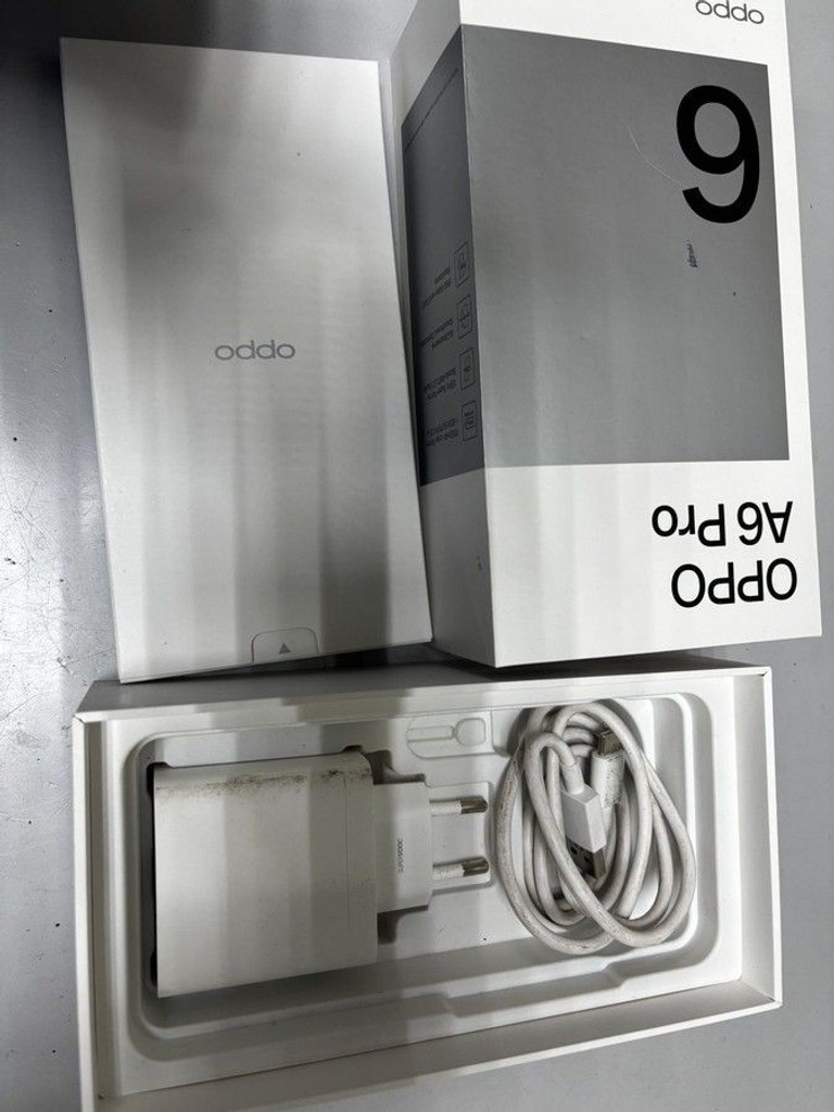 Купити Oppo a6 pro 4g 8/256gb Б/У