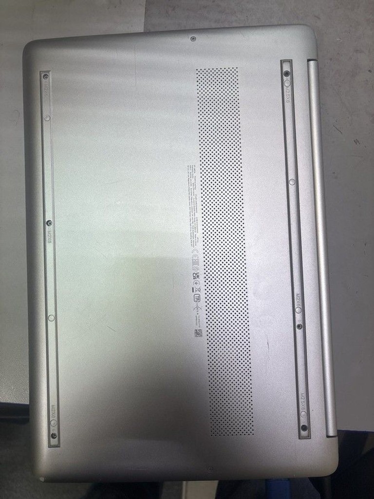 Дешево Hp 15/athlon 3150u ddr4/8gb ddr4/hdd 1000 gb/ssd 256 gb/*інтегрована з ломбарду