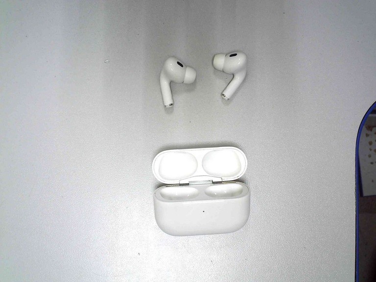 Дешиво Apple airpods pro 2nd generation with magsafe charging case usb-c с ломбарда