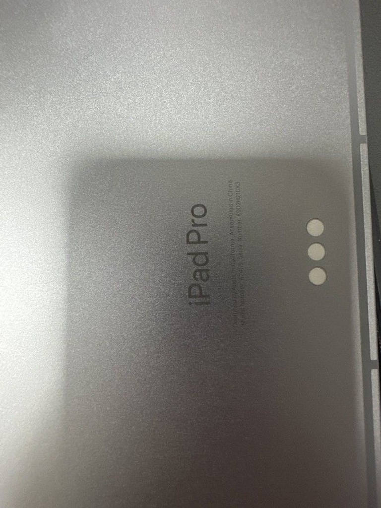 Дешево Apple iPad Pro 11 2022 Wi-Fi + Cellular 256GB Space Gray (MP573, MNYE3) з ломбарду