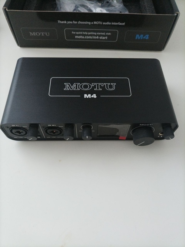 Купить Motu M4 Б/У