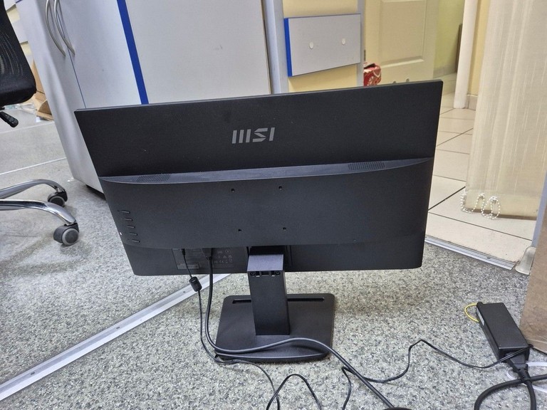Дешиво Msi PRO MP2412 с ломбарда