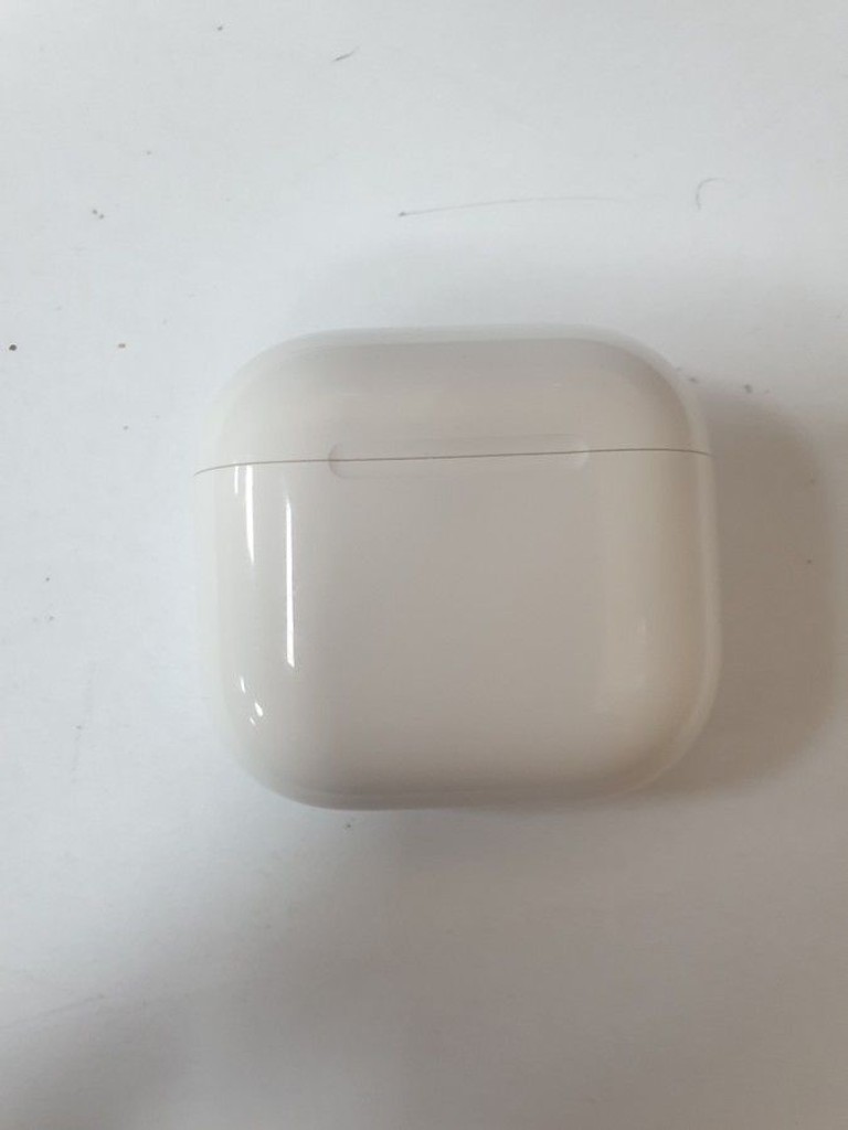 Купити Apple airpods 4 Б/У