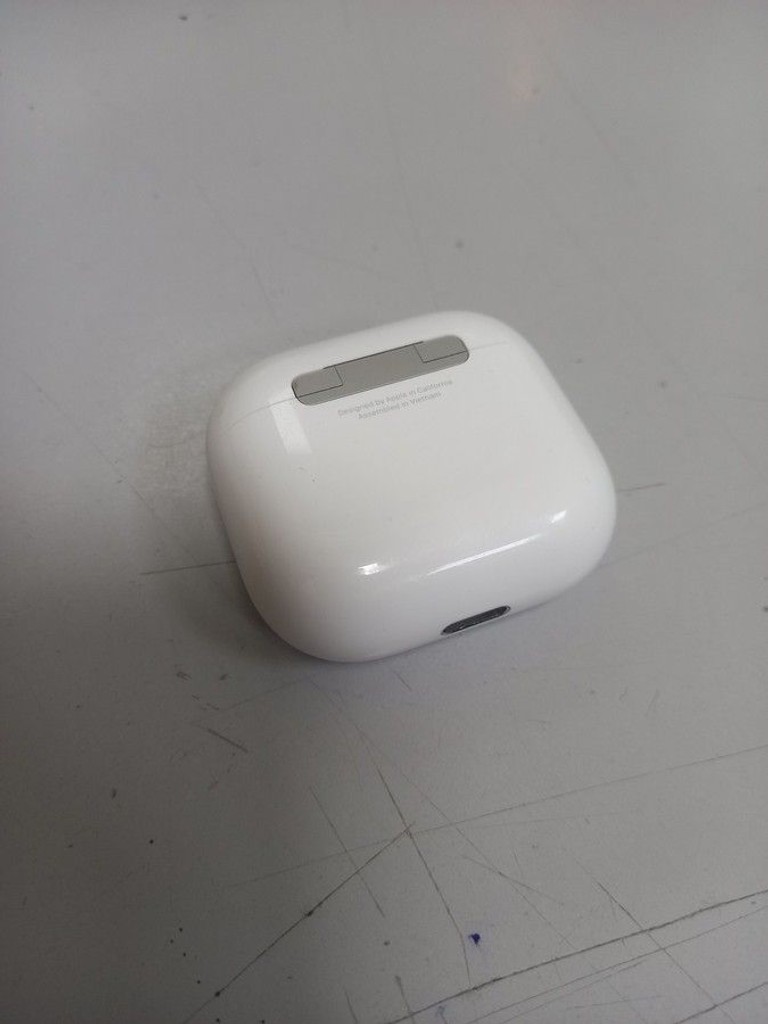Дешево Apple airpods 4 з ломбарду