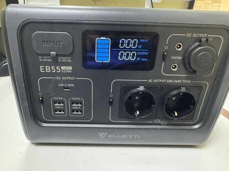 Купити Bluetti EB55 Portable Power Station 537Wh Б/У