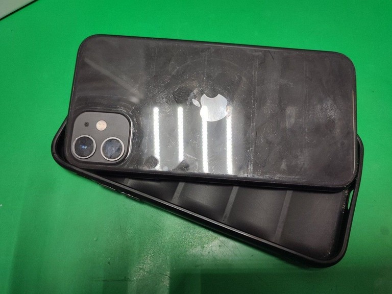 Розпродаж Apple iphone 11 64gb, продавець Техноскарб