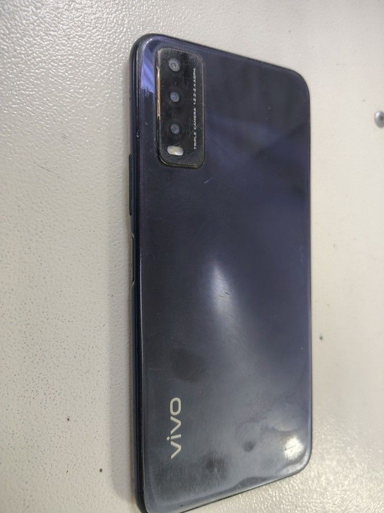 Дешево Vivo y20 v2027 4/64gb з ломбарду