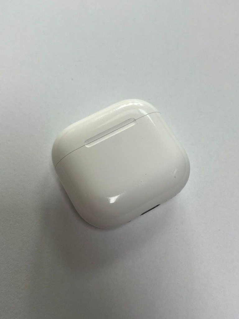 Купити Apple airpods 4 with active noise cancellation Б/У